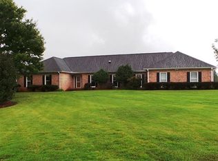 103 Prestwick Dr, Lagrange, GA 30241