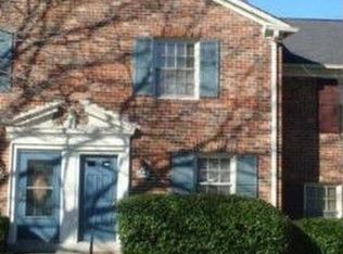 8546 Barrington Ct #930, Springfield, VA 22152