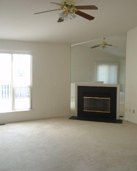 122 Commons-1