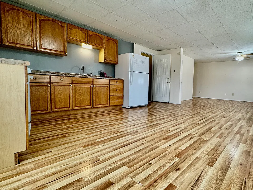 1054 Beach Lake Hwy #1