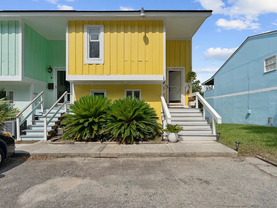 2600 Dogwood Ave #5