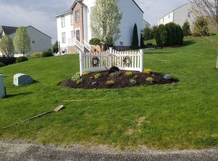 5039 Apple Ridge Dr, Allison Park, PA 15101