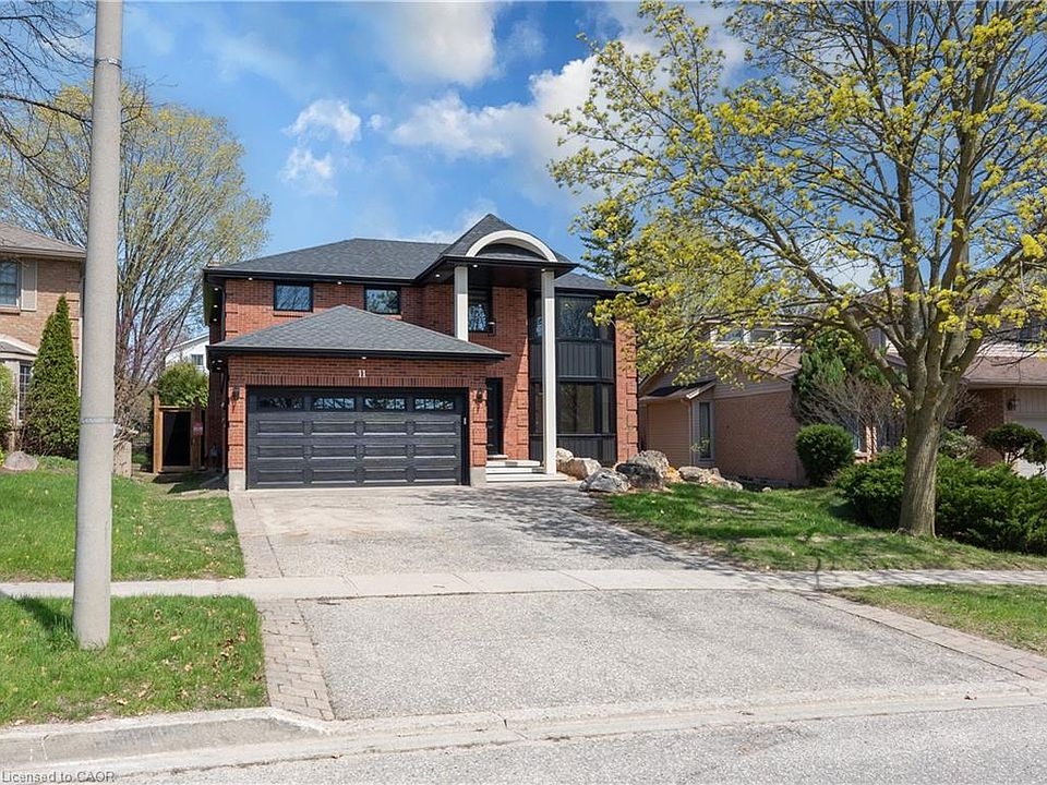1st image of 11 Bridlewood Dr