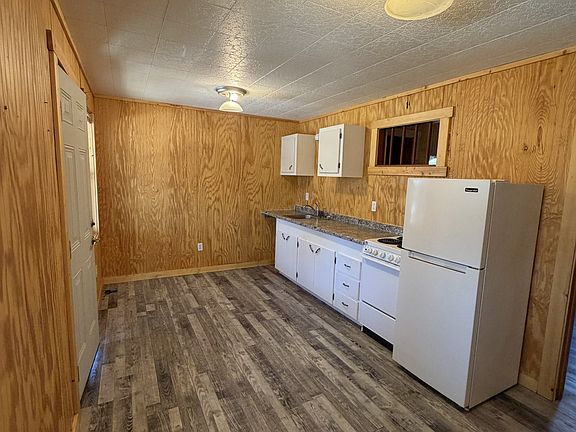 2nd image of 234 Lazy Way Ln