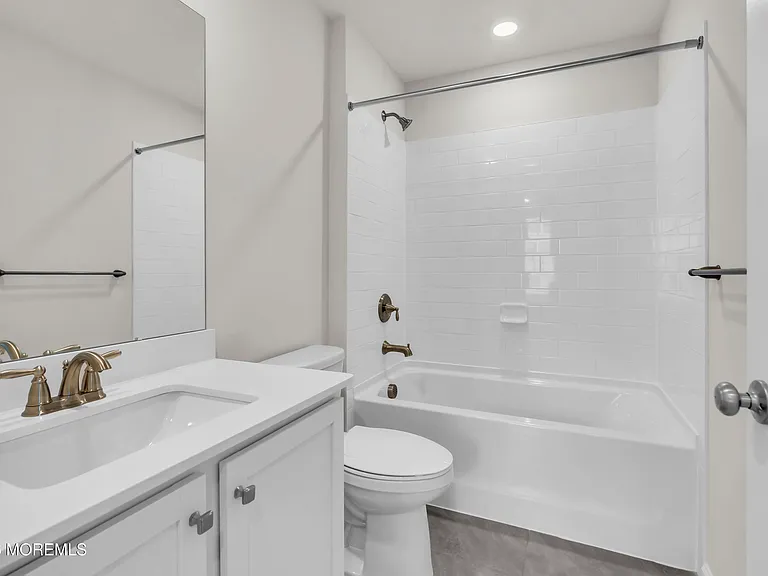 22 Forest Park Dr — Photo 17