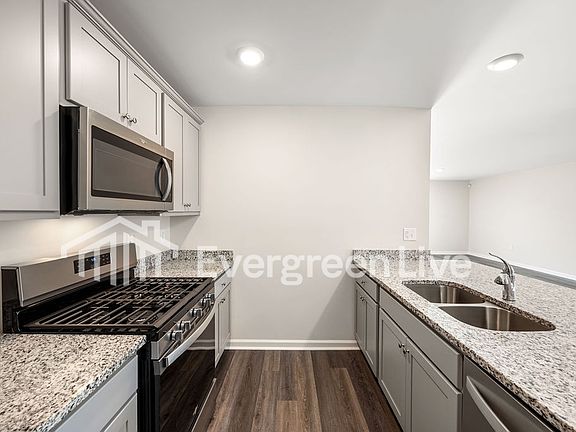 2nd image of 2283 Courtina Way