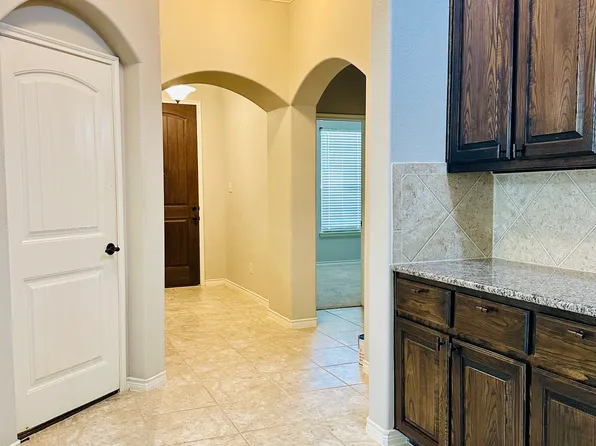 10420 Old Eagle River Ln, McKinney, TX 75070