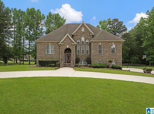 8520 Hidden Creek Dr, Gardendale, AL 35071