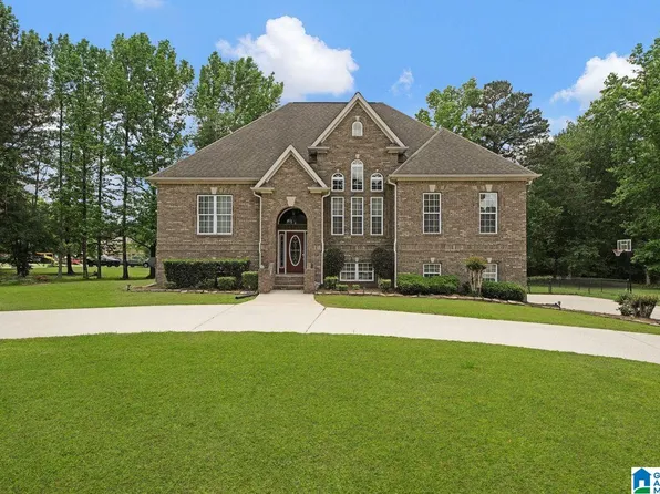 8520 Hidden Creek Dr, Gardendale, AL 35071