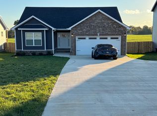 329 Hugh Hunter Rd, Oak Grove, KY 42262
