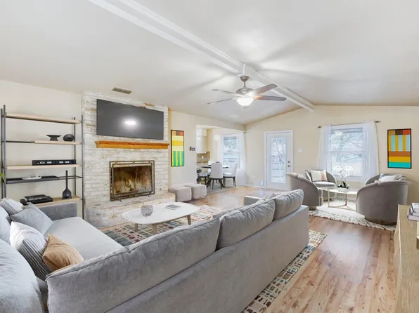 2114 Bel Air Dr, Taylor, TX 76574