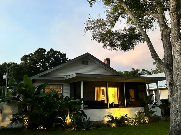 2275 Hillview St, Sarasota, FL 34239