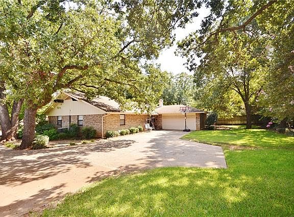 5th image of 2108 Wilson Dr