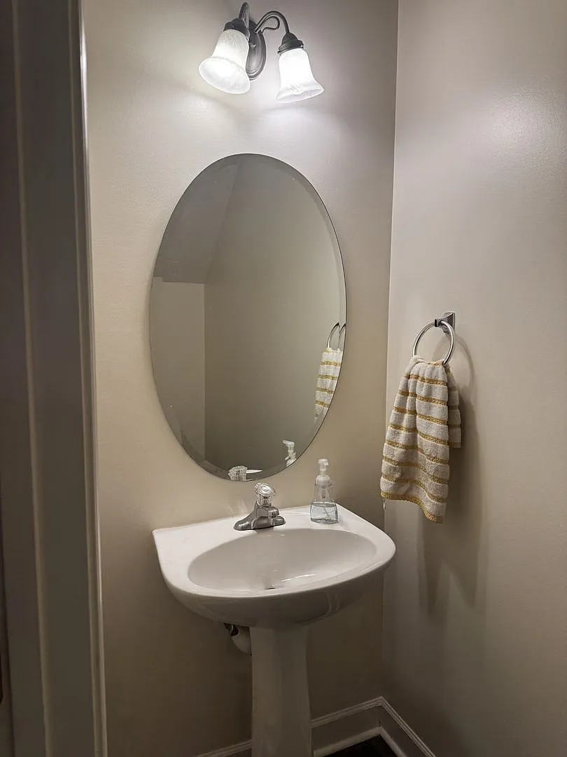 Luxury across the street from MTSU! — Photo 4