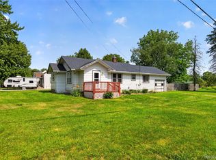 4322 Baker Rd, Bridgeport, MI 48722