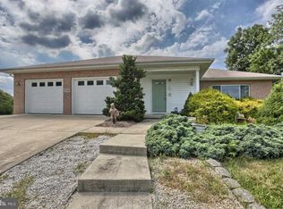 4500 Dunley Ct, Harrisburg, PA 17112