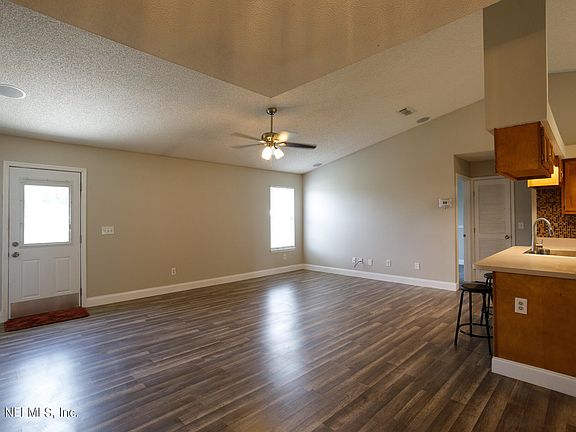 2nd image of 3214 Ryans Ct