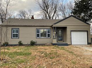 9708 E Westport Rd, Independence, MO 64052