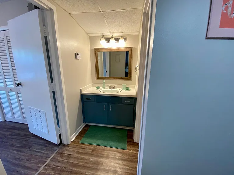 110 Broward St — Photo 29