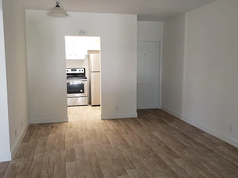 632 NW 13th St #210 — Photo 5