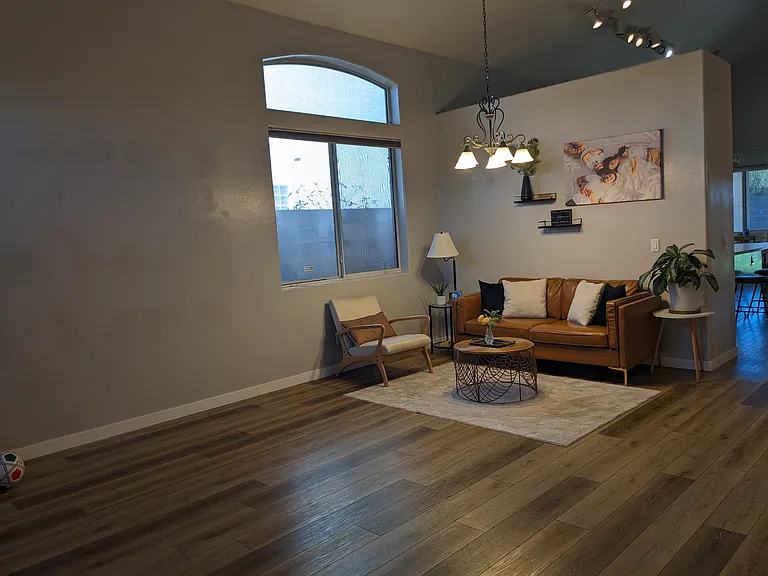 731 W Kent Pl — Photo 8