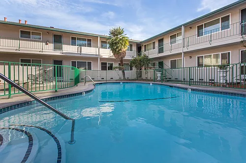 Valley Manor Apartments Photo 1