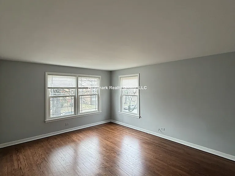 9056 Lamon Ave #2OS — Photo 2