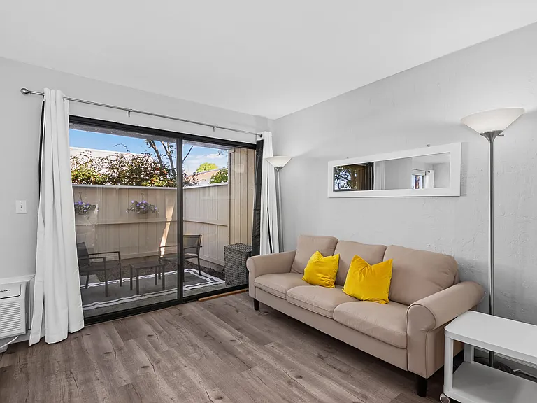 982 Kiely Blvd #F — Photo 13