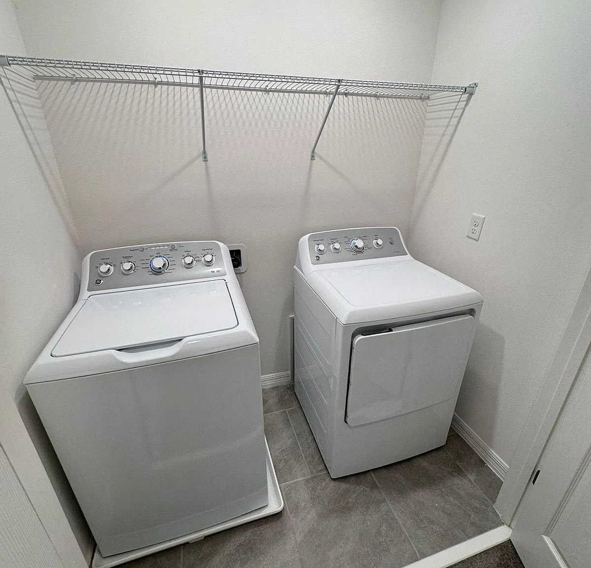 3 bed, 2.5 bath, $1,900 — Photo 4