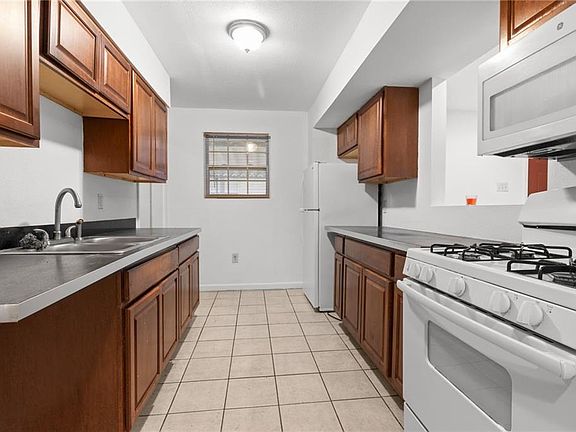 4th image of 5826 Saint Bernard Ave