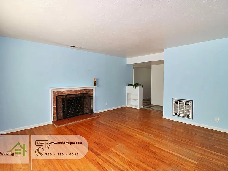 2202 Canal Dr — Photo 8