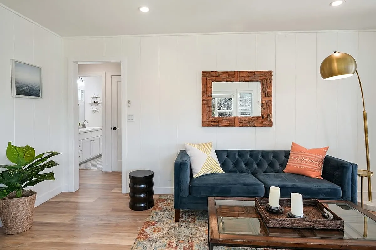 Living Room - 2464 Jefferson St #ID1292598P