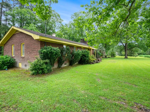 1731 Lee Ln., Longs, SC 29568