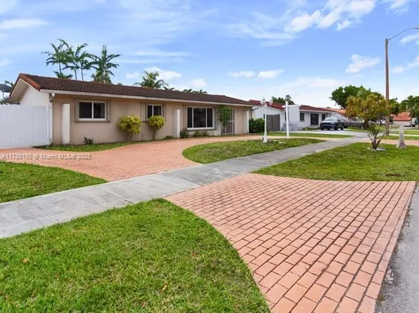9864 SW 26th Ter, Miami, FL 33165