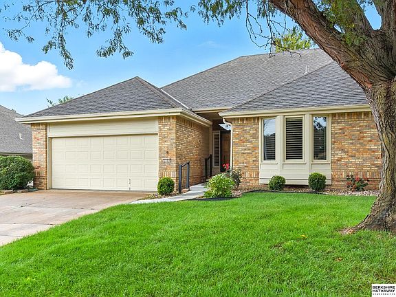 3rd image of 2331 N 133rd Cir