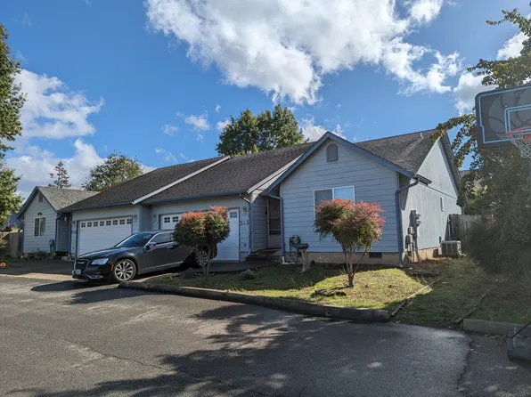 208-230 SW Douglas Blvd #208, Winston, OR 97496