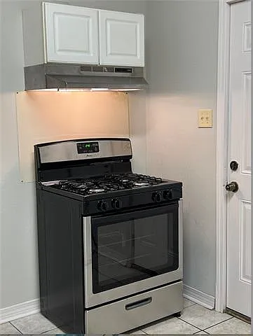 2 bed, 1.0 bath, 900 sqft, $1,200 — Photo 3