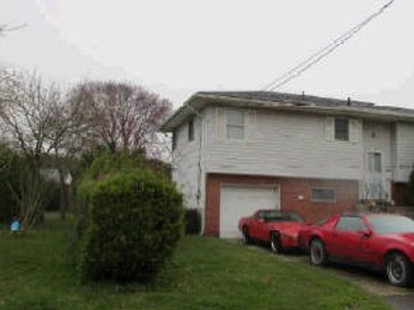 57 Stowe Ave, Babylon, NY 11702