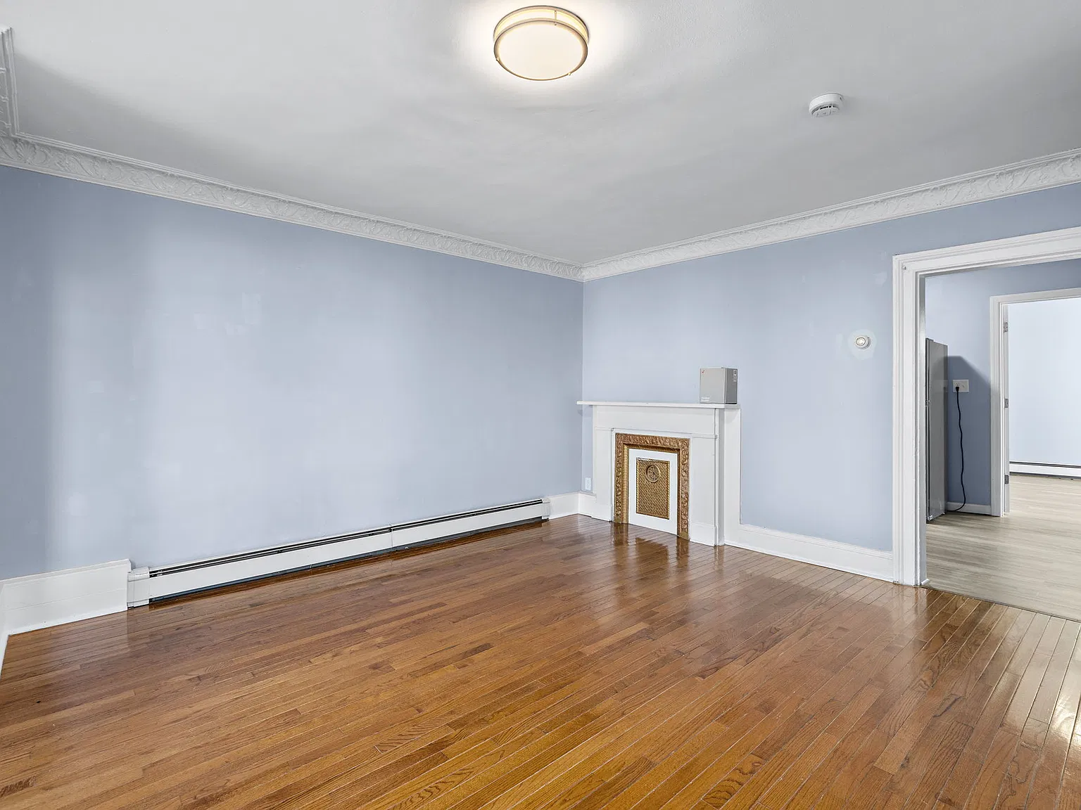 1 bed, $2,000 — Photo 2