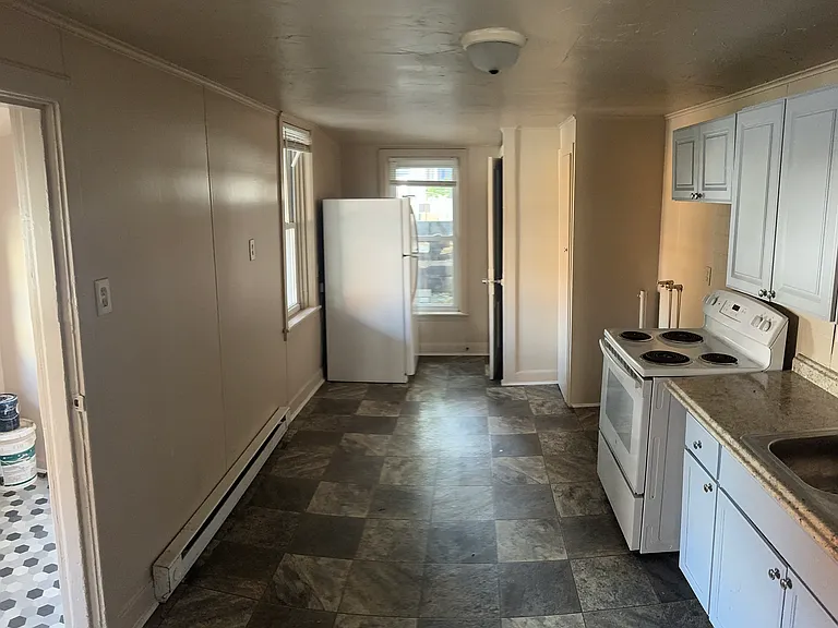 534 Church St — Photo 12