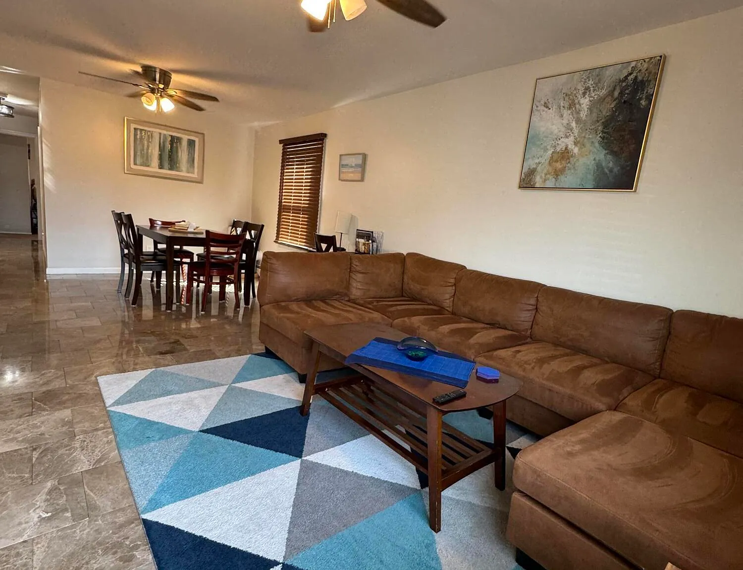 3 bed, 2529 sqft, $2,400 — Photo 3