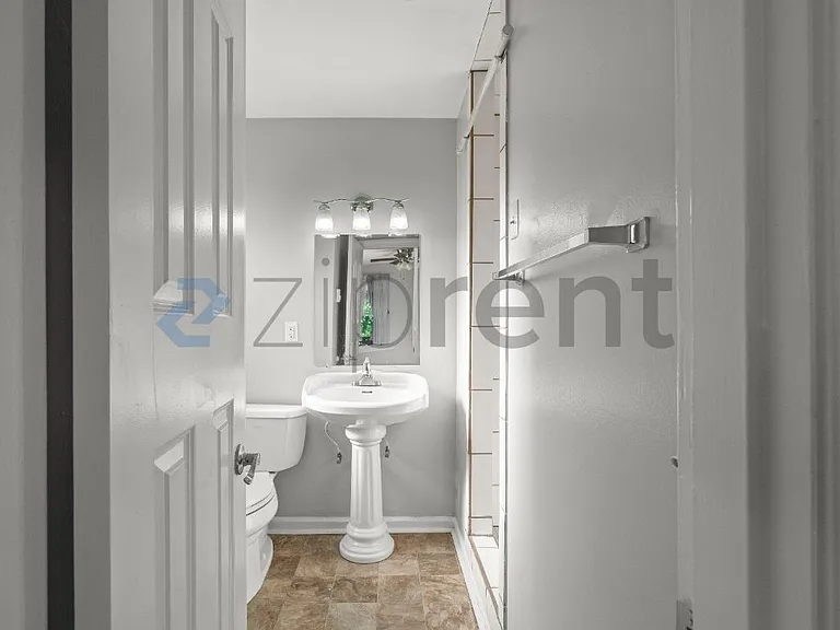 833 16th Ave — Photo 12