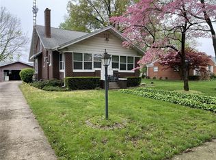 112 Wabash Ave, Mattoon, IL 61938