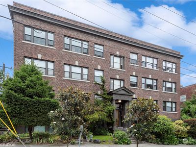 1136 13th Avenue #206, Seattle, WA, 98122