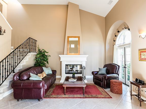 2nd image of 3305 Clay St #3