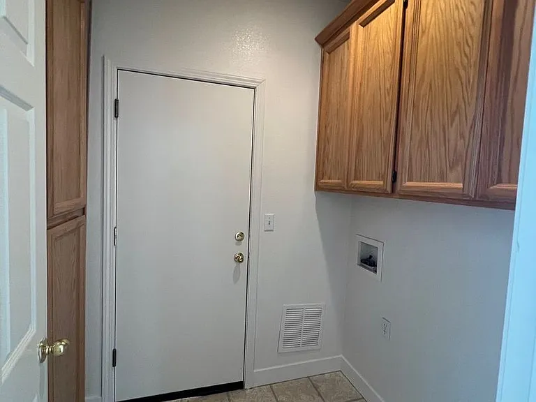 8321 Lewis Ave — Photo 17