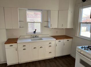 9243 Chamberlain St, Detroit, MI 48209