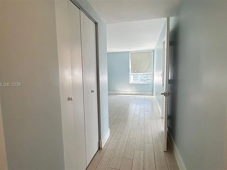 2899 Collins Ave #724 — Photo 10