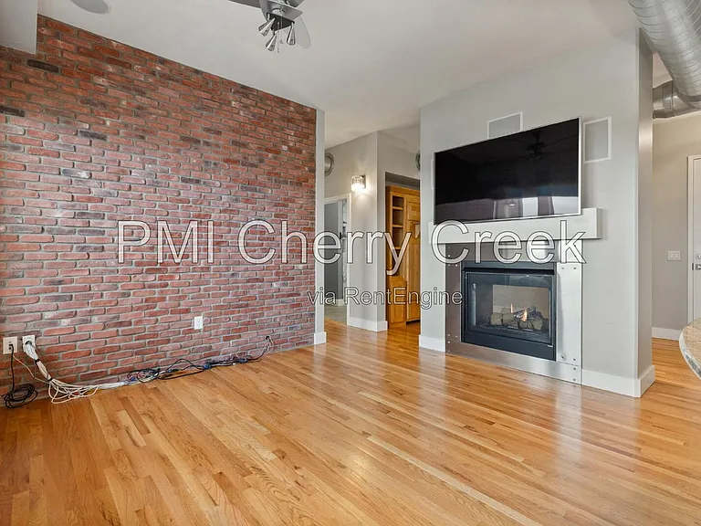10111 Inverness Main St #414 — Photo 13