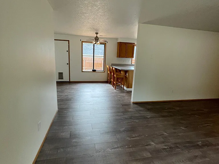 1315 NE 9th Way — Photo 11